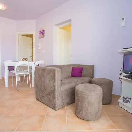 Apartment Tia *